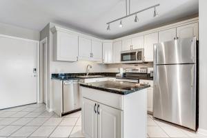 Plantation East #2208