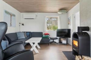 Lovely Cottage In Peaceful Surroundings