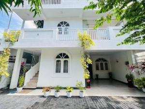 Rael Residence