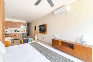 Near beach Master suite private pool Gym Laundry Free parking for couples plus 2 kids at XibalbaDk