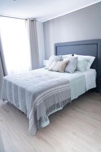 Centro Cívico | Compañía | Piscina | GYM | Wi-Fi | Terraza y Parrilla | Security 247