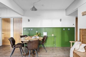 Parracombe Lodge, Kentisbury Grange, North Devon