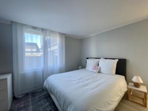 Horizon Bois by Melrose