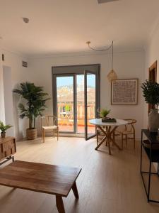 Life Apartments Alameda Colón