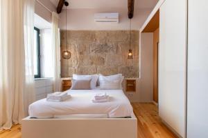 Olive Tree House by LovelyStay