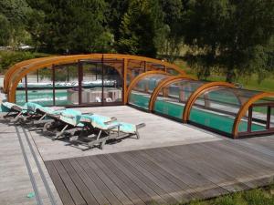 Villa spacieuse avec piscine à Le Chambon-sur-Lignon
