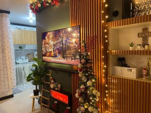 Entire House with Bedroom with AC