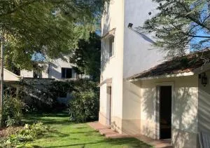 Mini Casa con Balcon, Piscina, Cancha de Tennis - Villa de Mayo