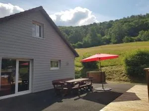 Chalet chaleureux à Cornimont avec piscine privée - 科尔尼蒙