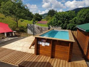 Chalets Chalet chaleureux a Cornimont avec piscine privee : photos des chambres