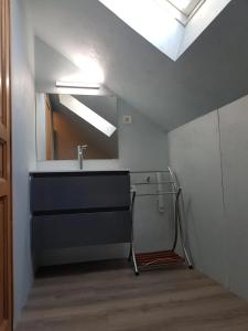 Chalets Chalet chaleureux a Cornimont avec piscine privee : photos des chambres