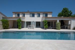 Villa Beaumont 84MONT