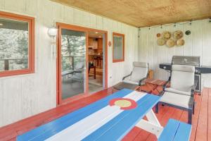 The Four Pines Near to Red Rocks And Morrison