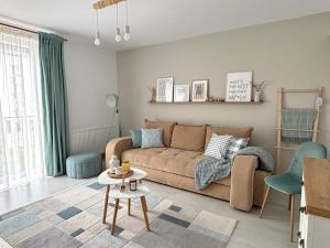 Wanderlust Home Mint, Rasnov Apt for 4, Wifi and Free Parking