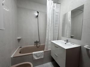 Playa Somo y Surf 30025