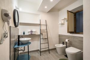 In the city center, Politeama district !