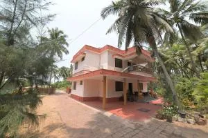 The Camp Club Beach Villa - Kānnangād