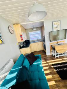 50 Toledo, Selsey Country club