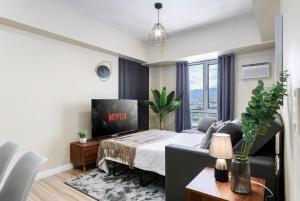 Furnished 1BR Condo Rental in Cebu IT Park, Central Cebu with Fast WiFi, Free Pool and More