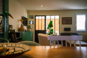 Maisons de vacances La Maison Raspail - Calme Disney RER A : photos des chambres