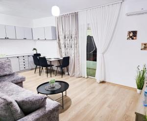 Bonki Apartment