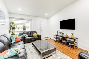 5 Mi to Cherry Creek State Park Home with Yard!