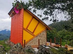 El Mundo al Revés - Pacho