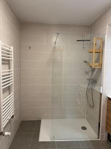 Appartements Le Doublaix - Superbe T3 neuf - Parking prive - : photos des chambres