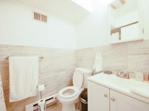 Deluxe 2-Bedroom Apt minutes from NYC