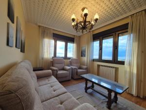 210A Casa Linares Amplia casa en Villaviciosa by R2R Consulting