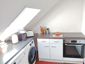 Appartements Best of Chartres one bedroom city center and view on the Cathedral : photos des chambres