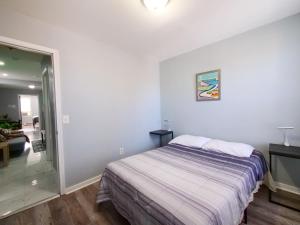 Cozy & Simple 2-Bedroom unit minutes to NYC