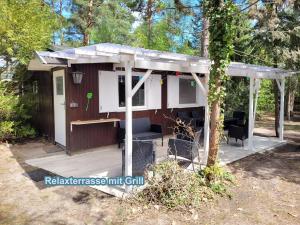 Hüttendorf für Euch alleine - geführter Yachtausflug nach Prieros inclusive! Nur 3 Minuten zum Badesee Fahrräder kostenlos vorhanden