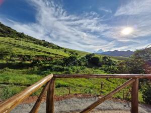 Chalés São Bento Sapucaí 5 minutos centro 20 minutos cachoeiras e 30 minutos pedra do baú