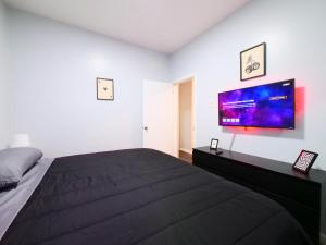 Vibrant Retreat - Two Bedroom near NYC