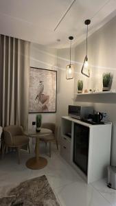 Flower Apartment 3 الورد 3