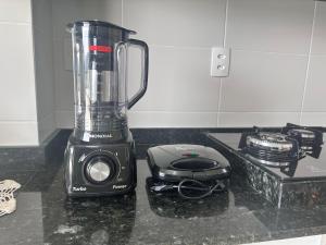 Apto A 300m PRAIA e 8min Beto Carreiro c Vista Mar IncrÃvel 3 quartos Ar Condicionado Churrasqueira privativa Condo Completo com Piscina Academia ao Ar livre Sauna Playground Portaria 24H e Vaga privativa de Garagem Reserve Agora e Viva essa Experi?