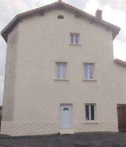Maisons de vacances Maison a la campagne Grande cuisine tous equipes, grand salon , 3 chambres avec lits doubles, salle de bain et toilettes : photos des chambres