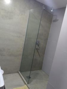 Torre GENOVA amplio espacioso y céntrico