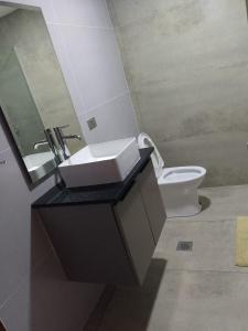 Torre GENOVA amplio espacioso y céntrico