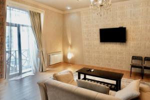 Central Old Batumi Cozy Apartment With Balcony