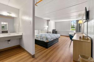 Motel 6-Decatur, GA