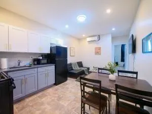 Cozy and Chic 2BR apartment mins to NYC - هوبوكين