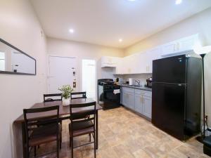 Cozy and Chic 2BR apartment mins to NYC