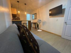 cozy Apartamento de 1alcoba los molinos CERCA a laurles