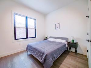 New Modern 2BR Apartment - minutes to NYC