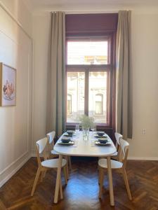 City Pearl in Palace District