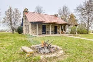 Historic Farmhouse on 7 Acres with Stellar View! - ليبرتي