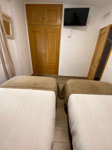 PRIMERA LÍNEA, PISCINA, WiFi, PÁDEL y más! #1