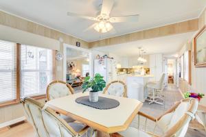2 Mi to Venice Beach Home with Pool Access